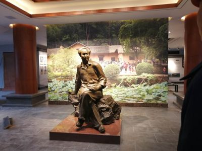 铸铜雕像 名人雕像 厦门鹤顶红雕塑公司设计制作
